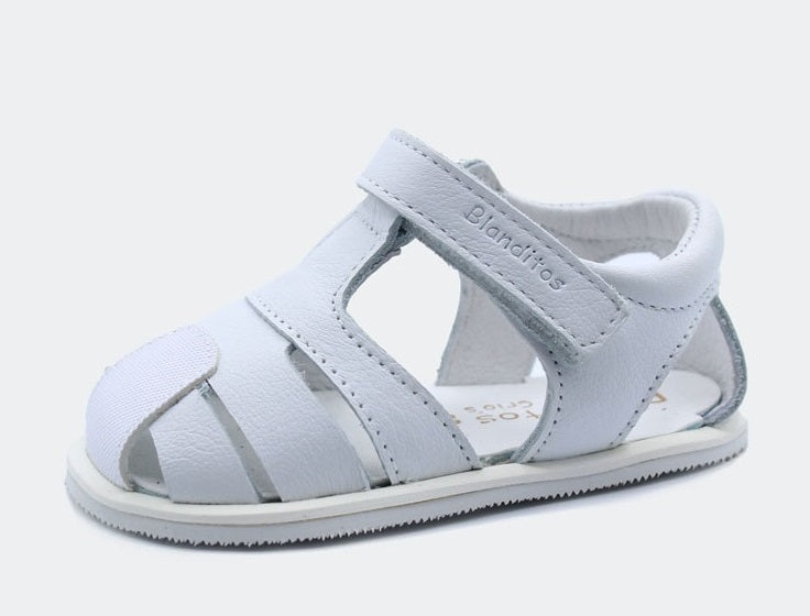Sandalias que respetan los pies de los niños - Blanditos Isla Blanco