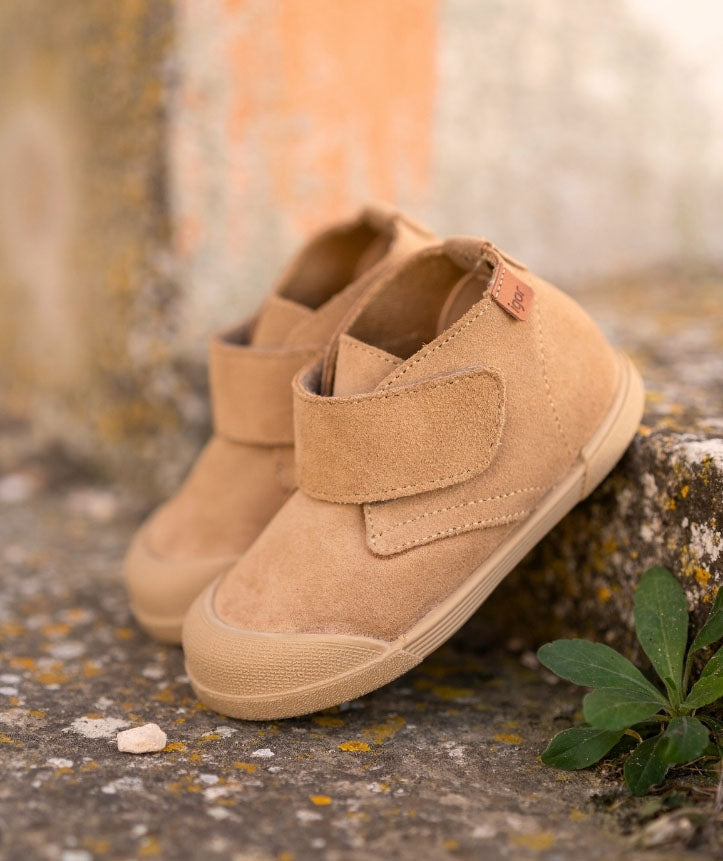 Botas cómodas para los pies - Igor TUI Beige
