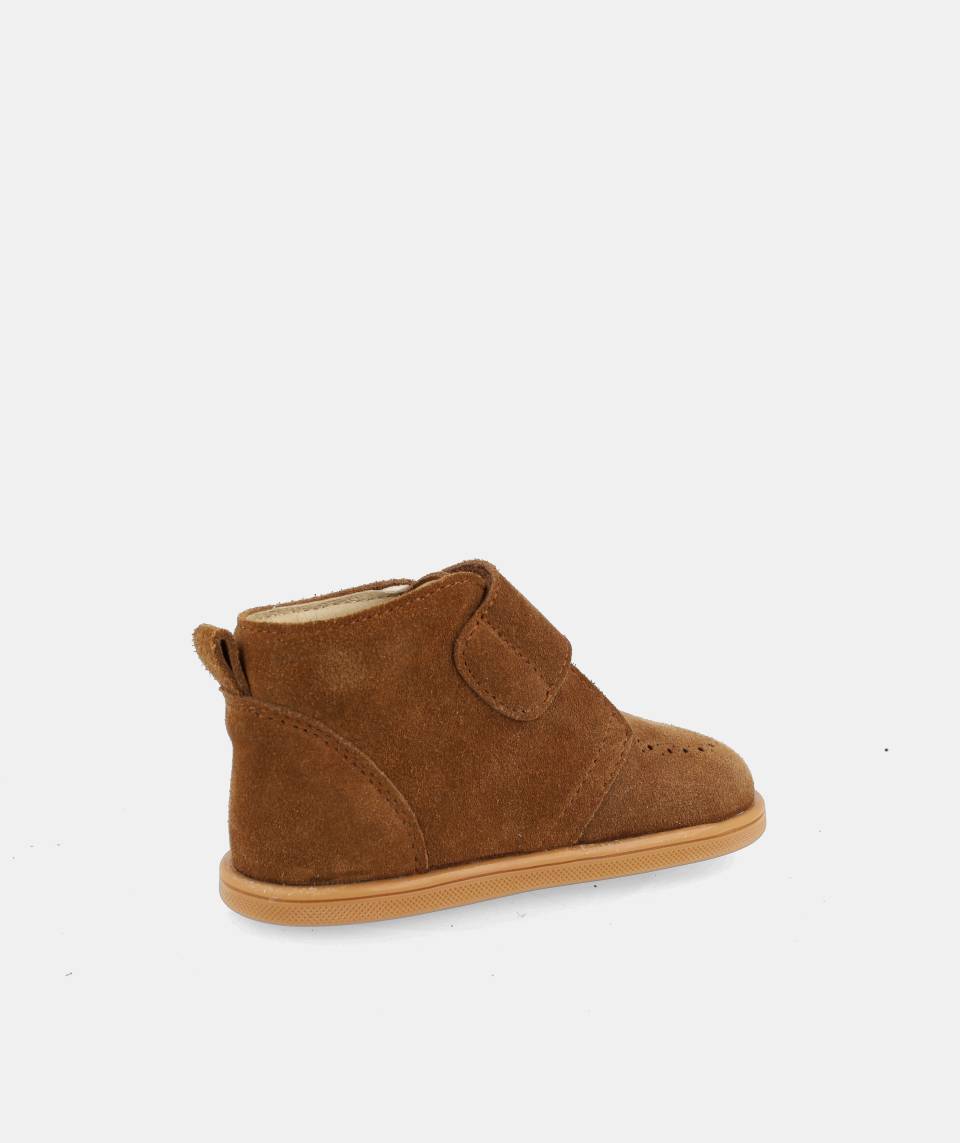 Botas que respetan los pies de los niños - Blanditos Dallas Cuero