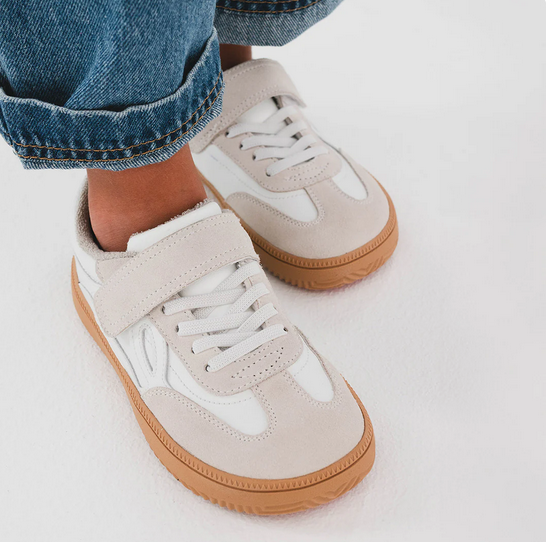 Zapatillas que respetan los pies de los niños - Lejan One White