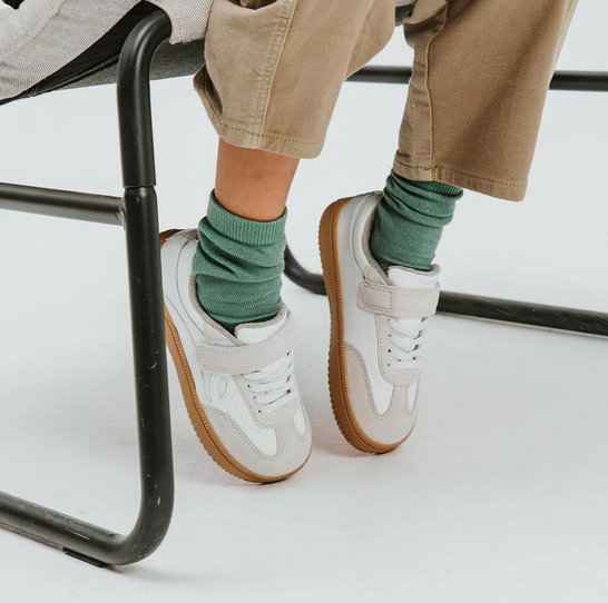 Zapatillas que respetan los pies de los niños - Lejan One White