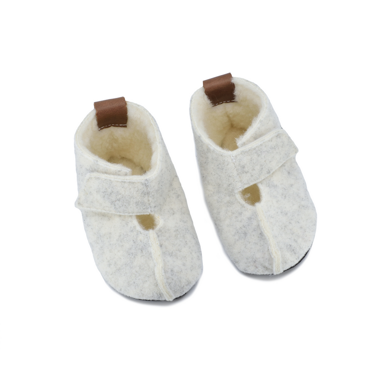 Zapatillas blancas respetuosas con los pies del niño - Omaking