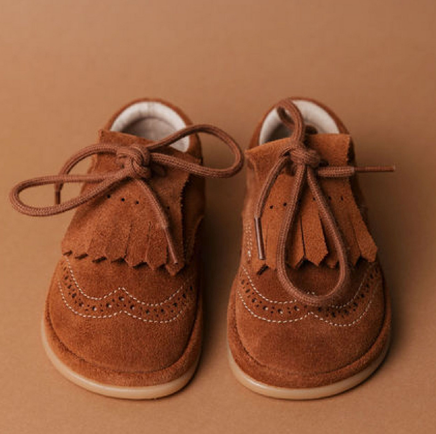 Ovejita que respeta los pies de los niños - Rooties Mémé Areia