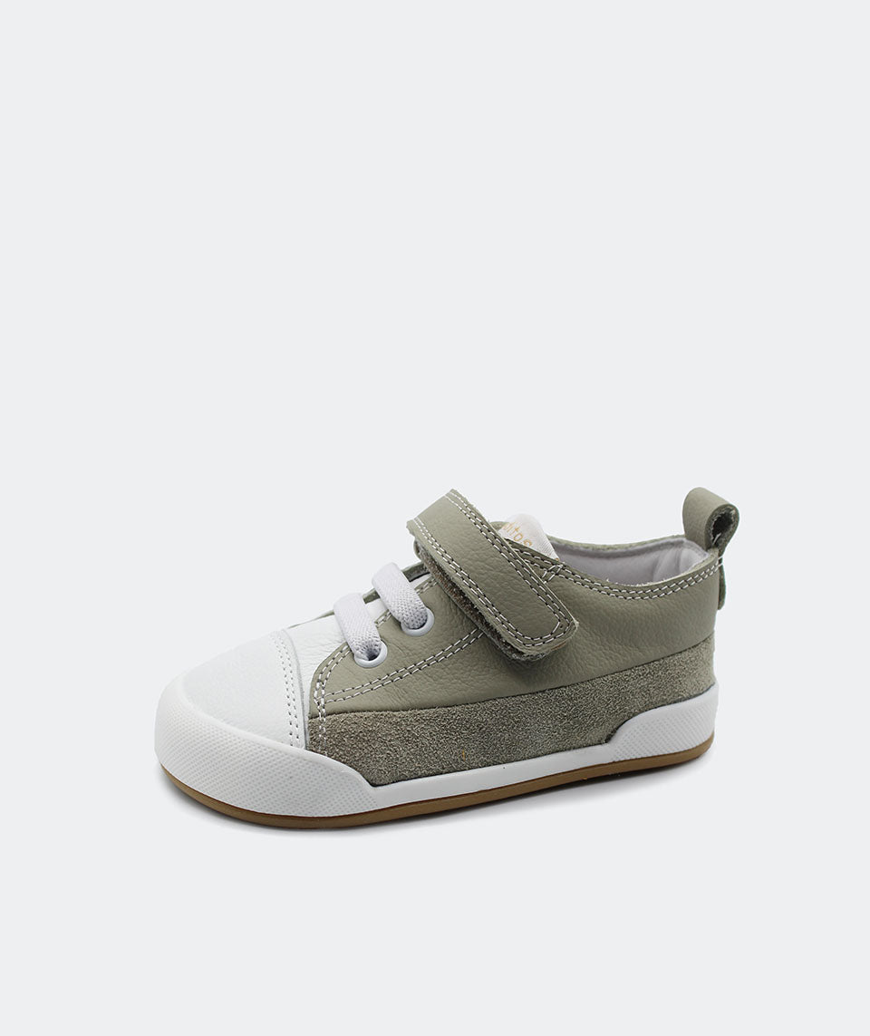 Zapatillas deportivas que respetan los pies de los niños - Blanditos Green