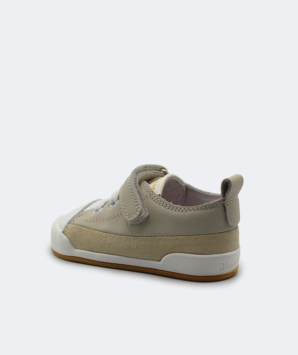 Zapatillas deportivas que respetan los pies de los niños - Blanditos Green