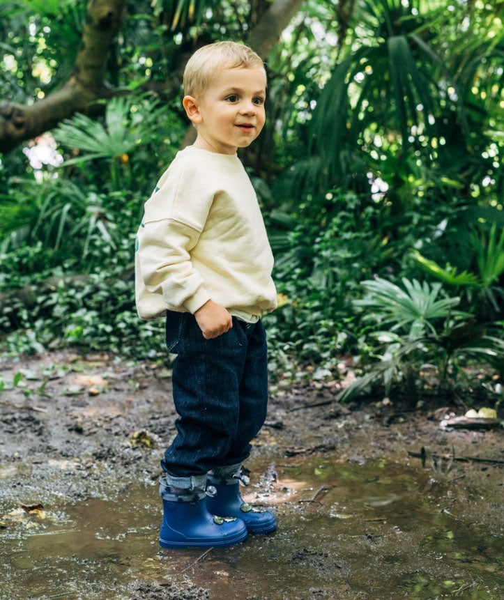 Botas impermeables que respetan los pies de los niños - Igor Mendi Dino Jeans