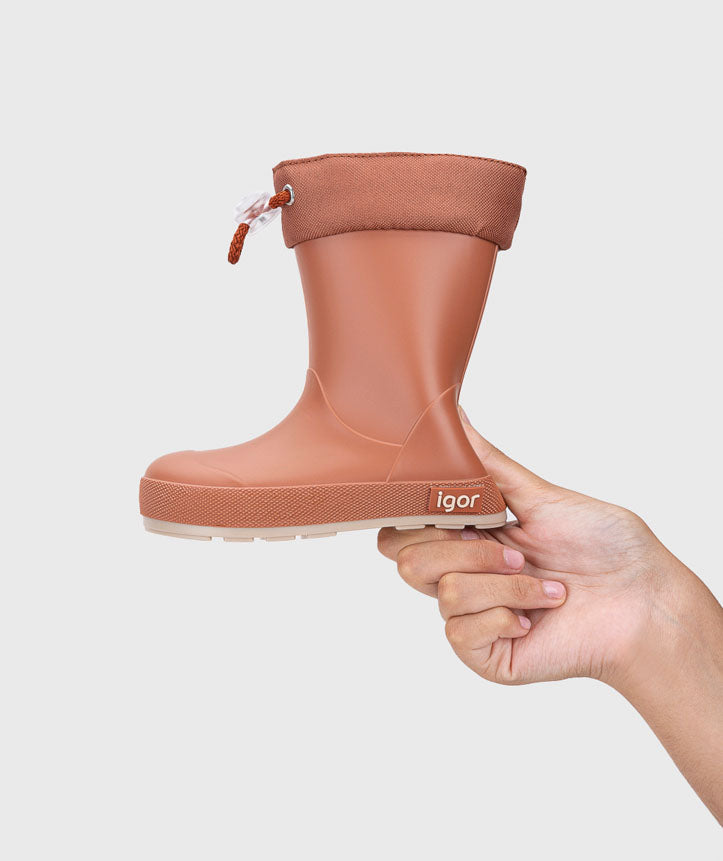 Botas impermeables que respetan los pies de los niños - Igor Yogi DK Cuello Teja