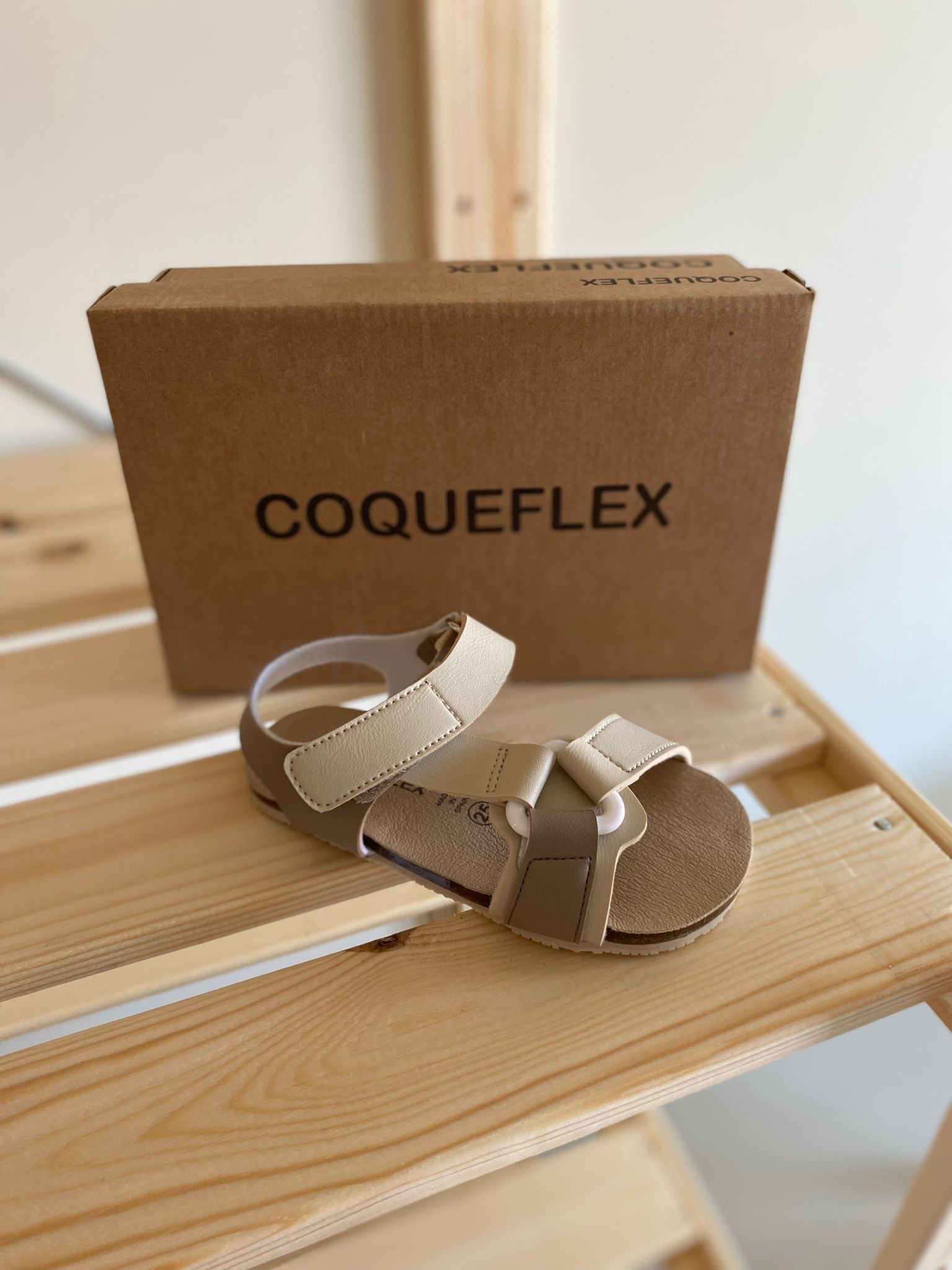 Sandalias que respetan los pies de los niños - Coqueflex Beige