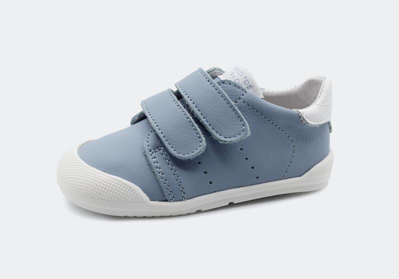Calzado deportivo que respeta los pies de los niños - Blanditos Paris