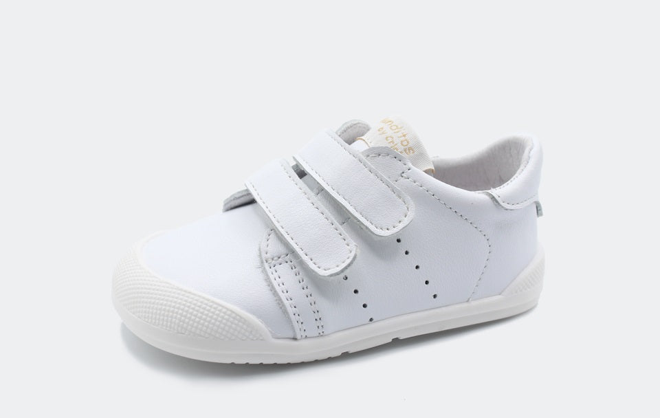 Calzado deportivo que respeta los pies de los niños - Blanditos Paris