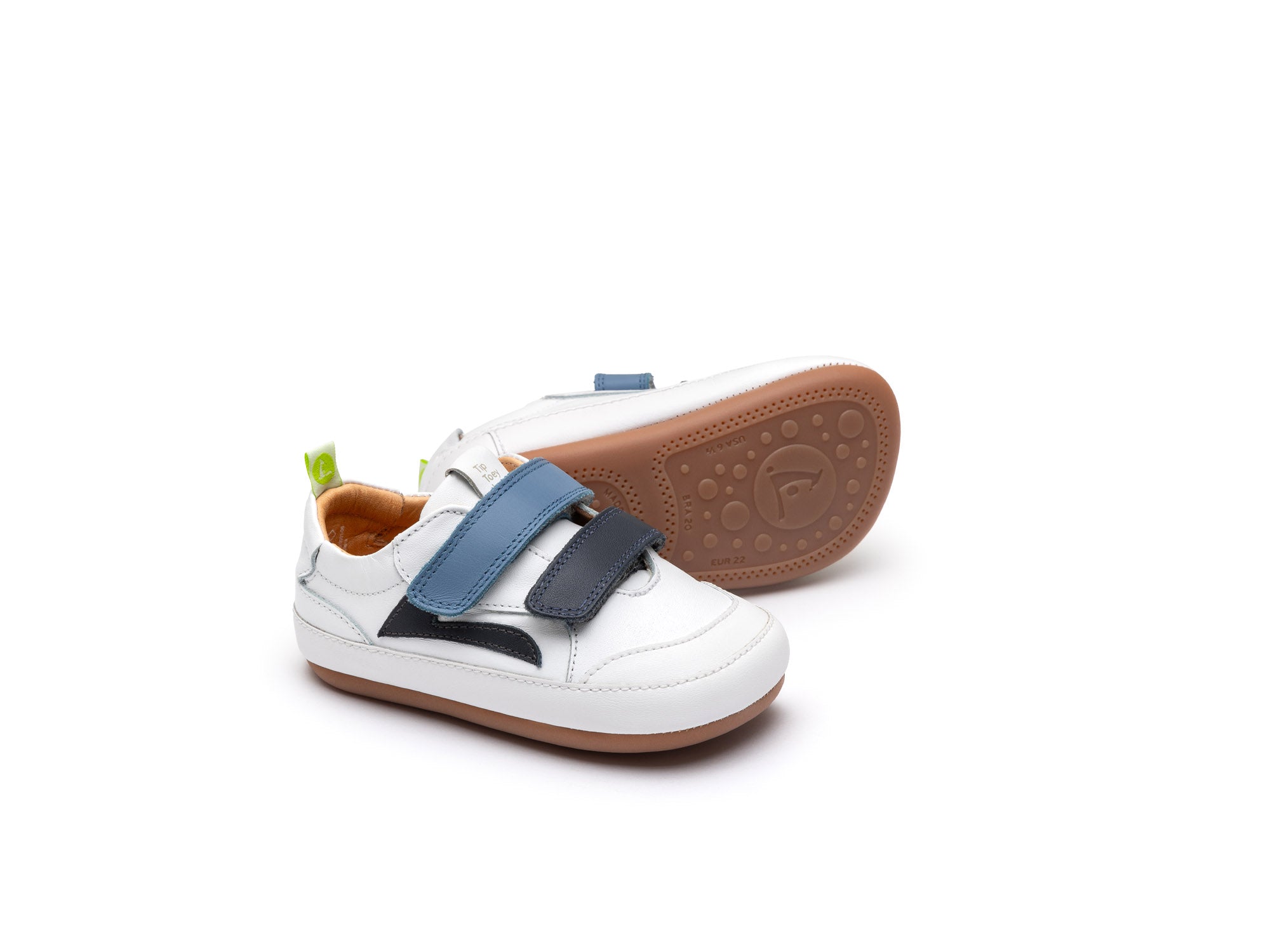 Zapatillas Tip Toey Joey para niños, cómodas para los pies, en blanco Landy y azul marino ceniza
