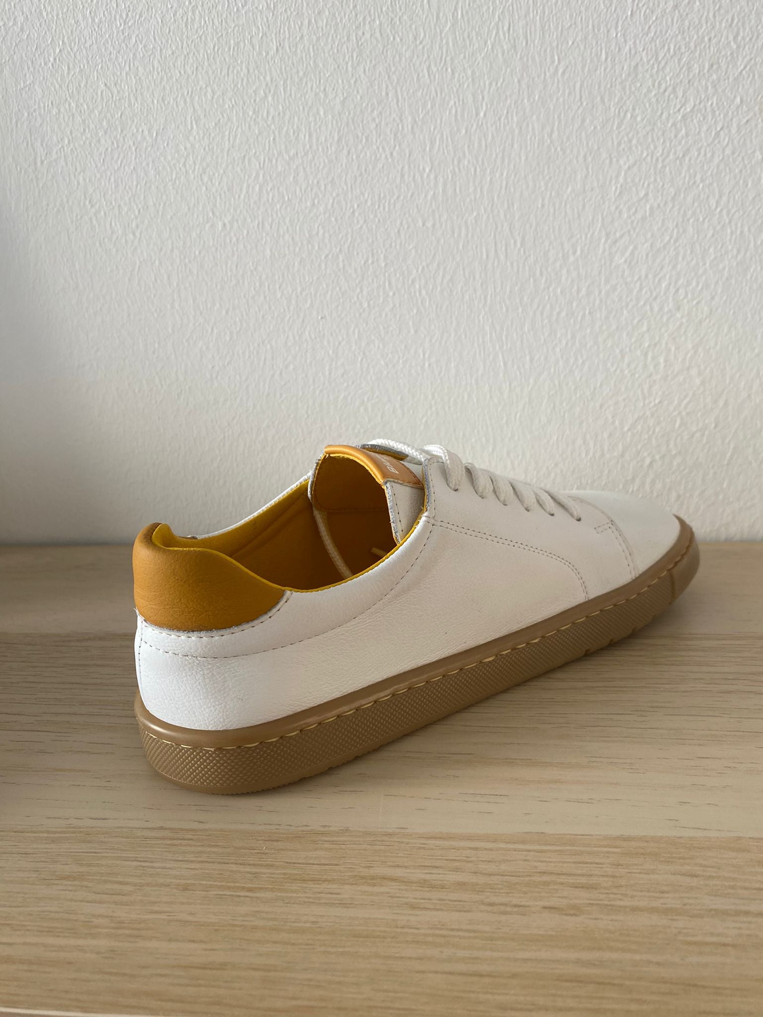 Calzado deportivo cómodo para los pies - Blanditos Rio C Ocre