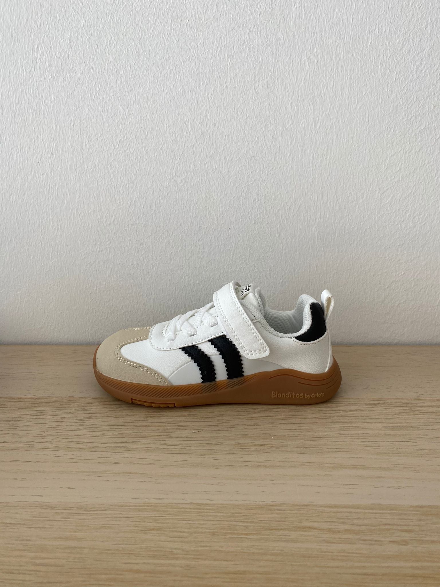 Zapatillas deportivas que respetan los pies de los niños - Blanditos Ares Vegan White