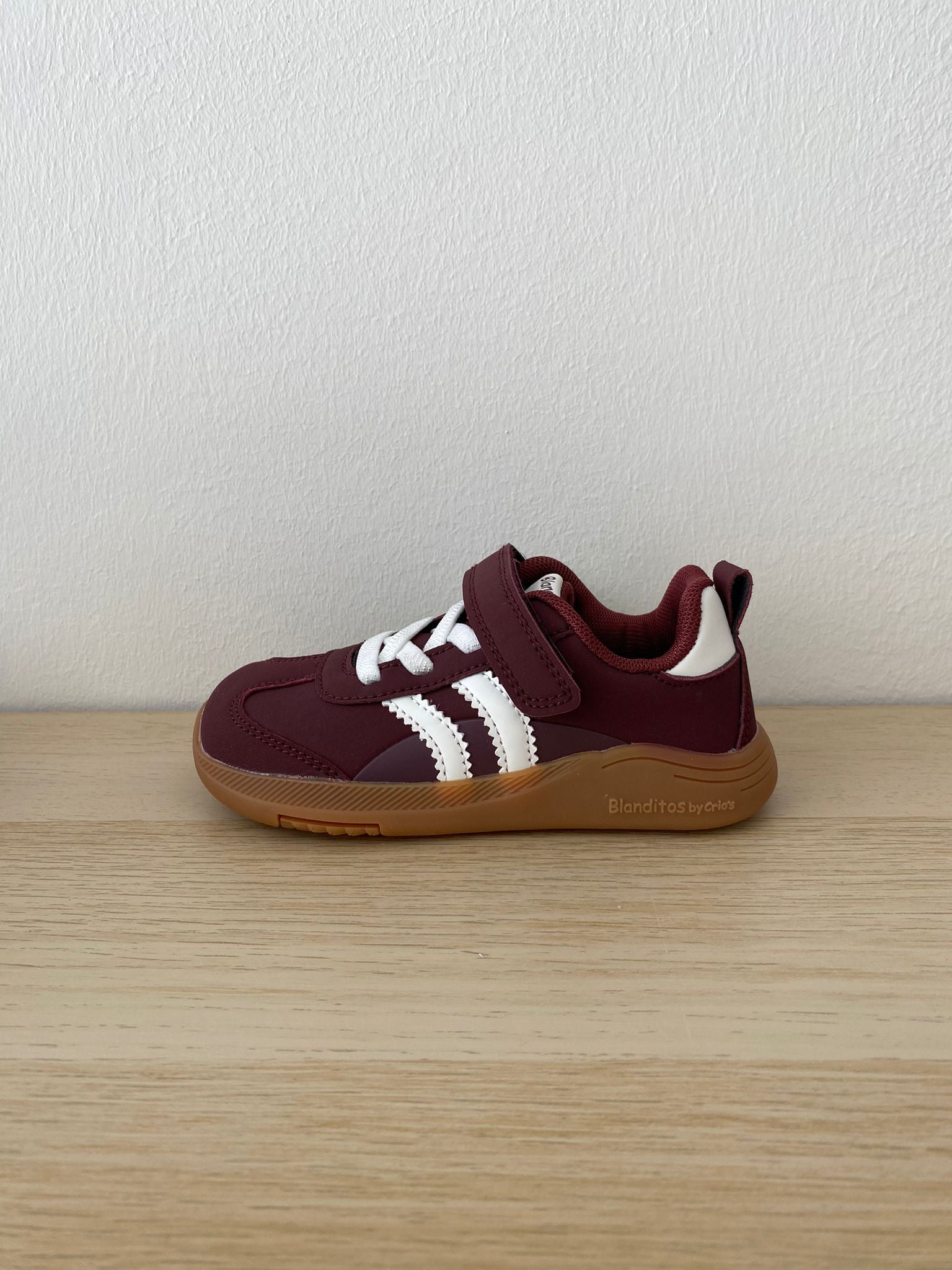 Zapatillas deportivas que respetan los pies de los niños - Blanditos Ares Vegano Rioja