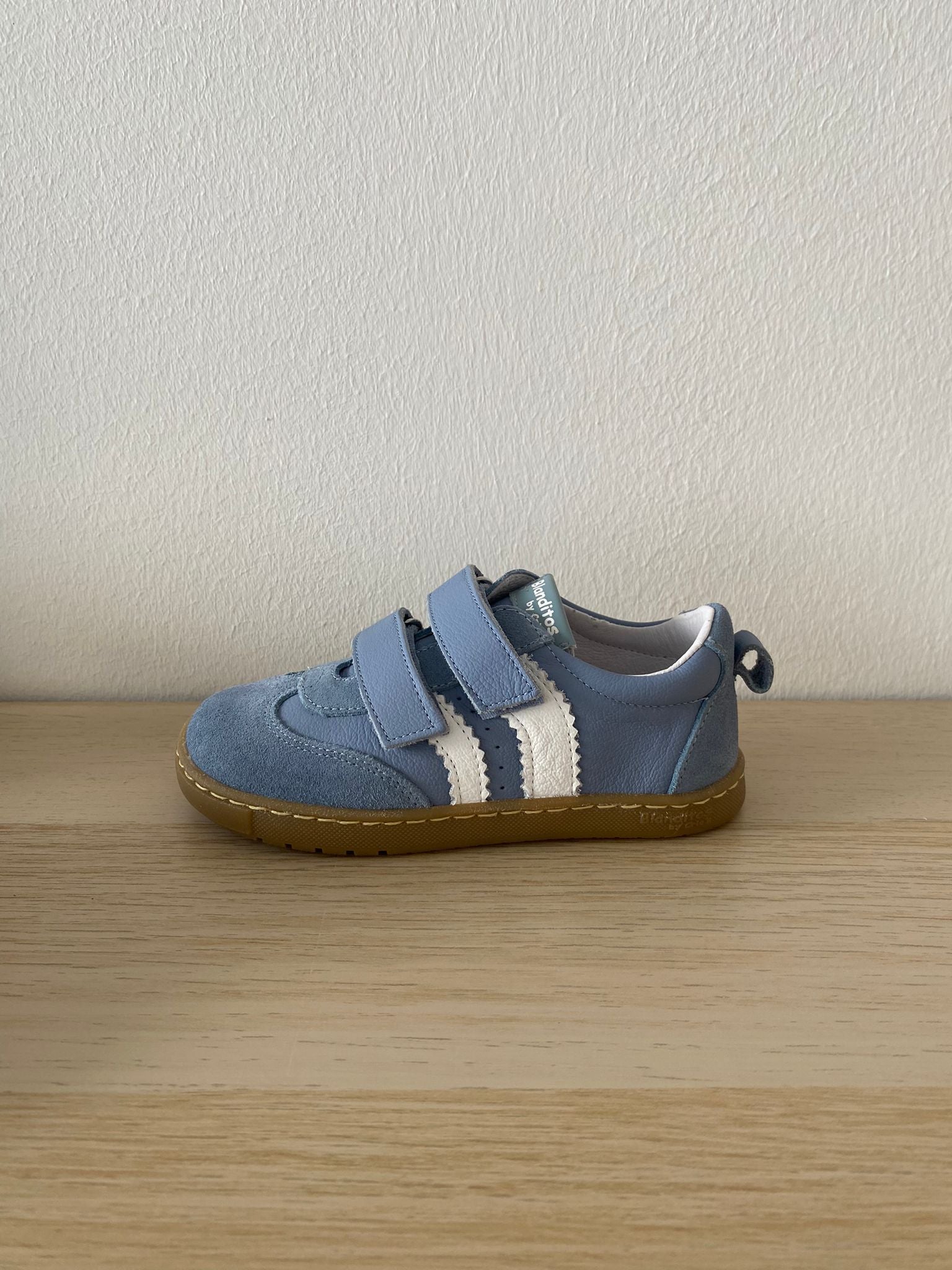 Calzado deportivo infantil cómodo - Blanditos Delfín Azul