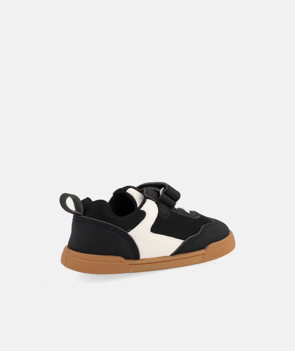 Zapatillas deportivas que respetan los pies de los niños - Blanditos Flash Vegan Black