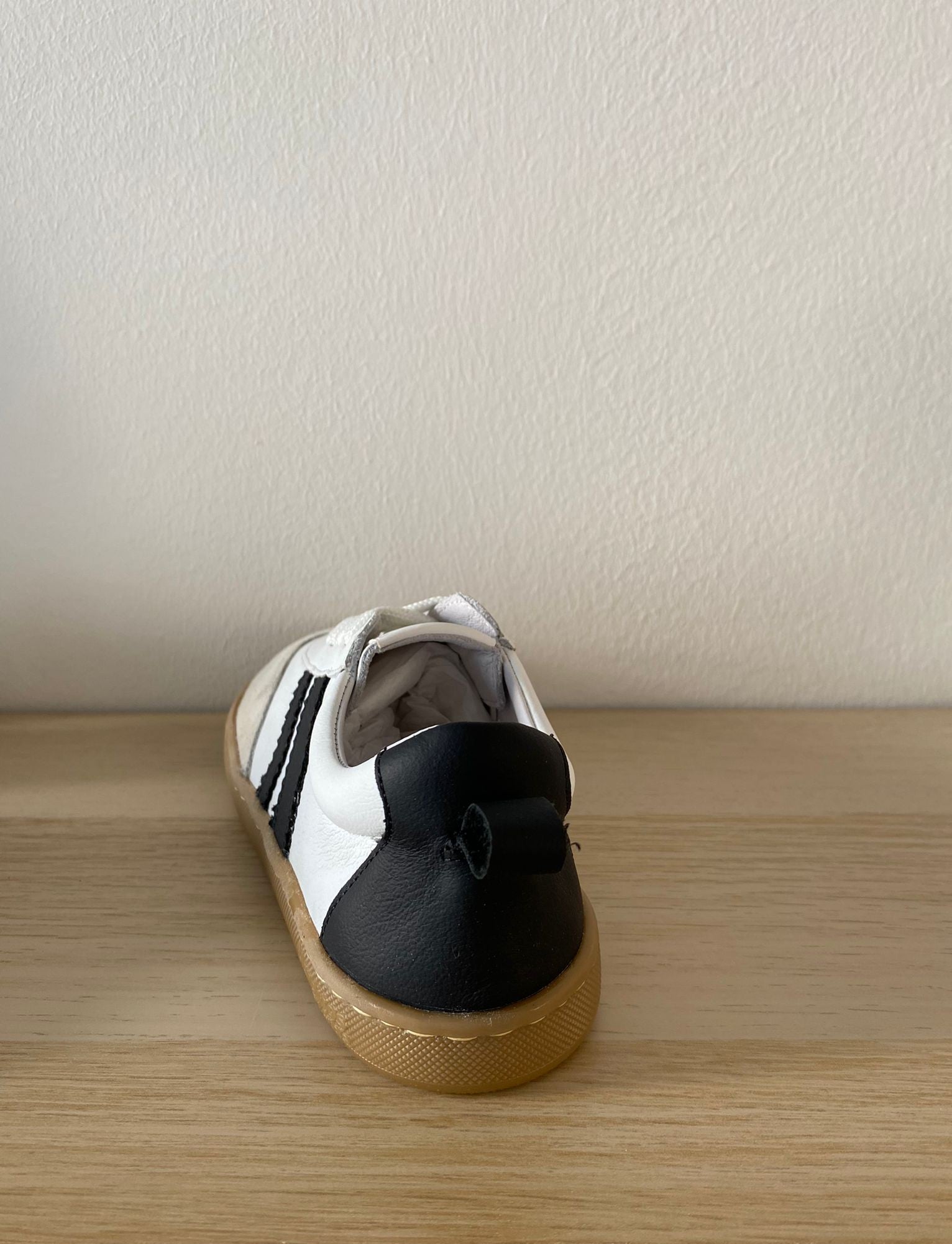 Zapatillas deportivas cómodas para los pies - Blanditos Delfín Blanco (Adulto)