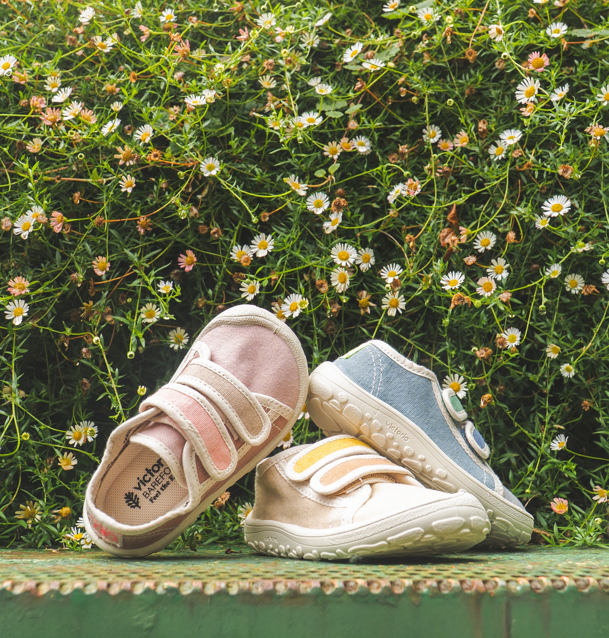 Zapatillas de lona que respetan los pies de los niños - Victoria Atlantico 