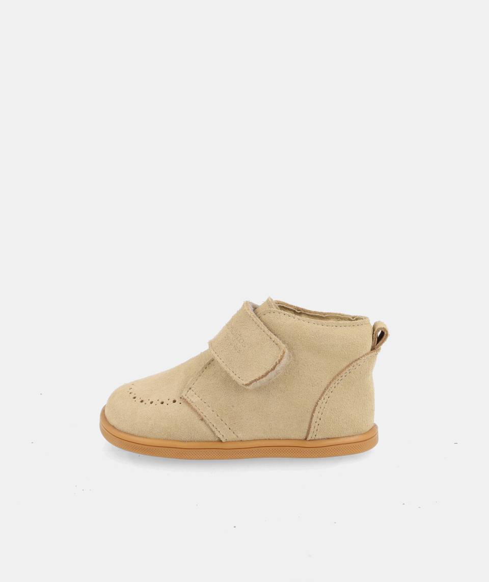 Botas que respetan los pies de los niños - Blanditos Dallas Arena