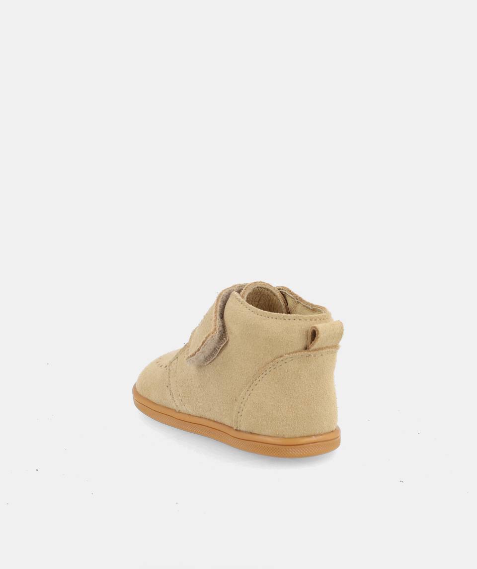 Botas que respetan los pies de los niños - Blanditos Dallas Arena