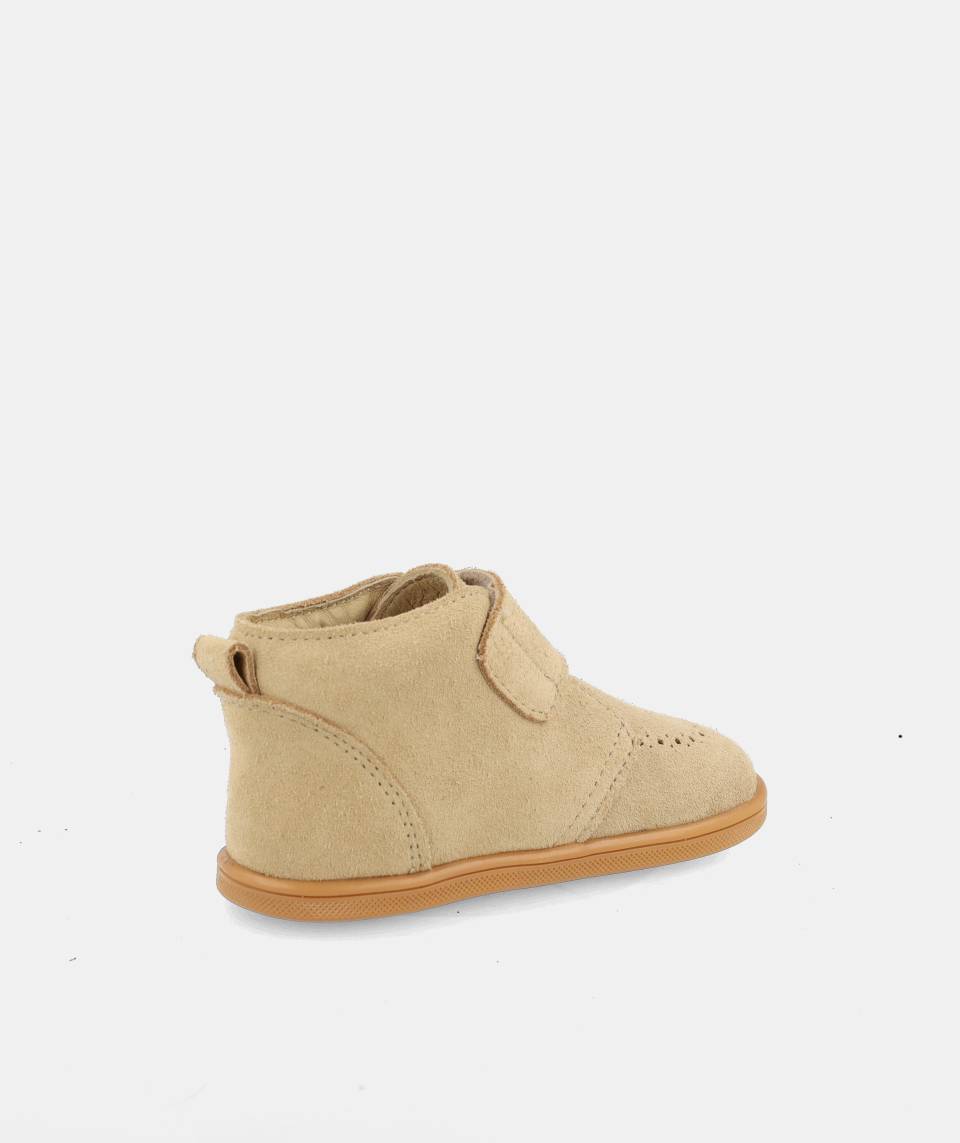 Botas que respetan los pies de los niños - Blanditos Dallas Arena