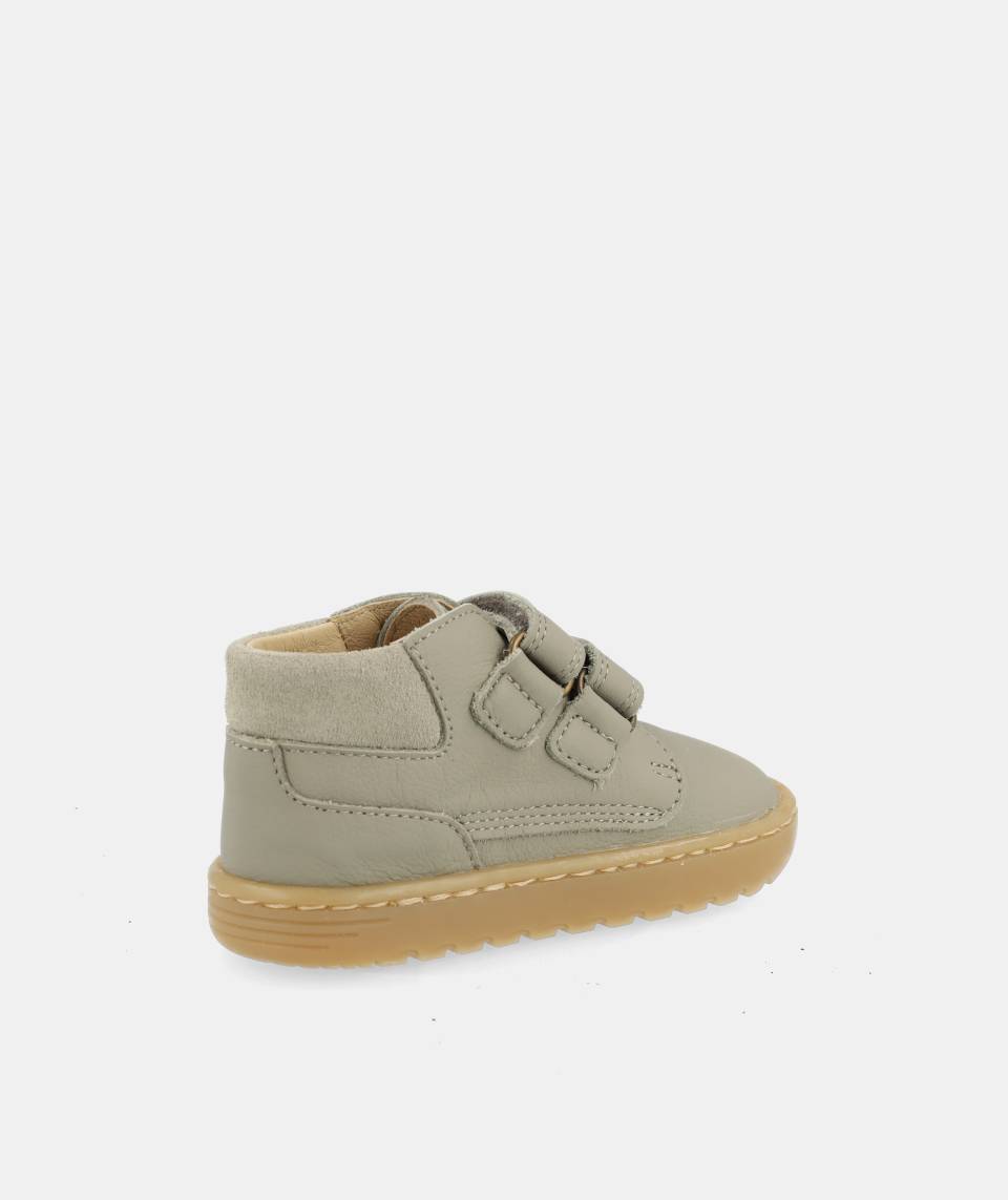 Botas que respetan los pies de los niños - Blanditos Verde Lima