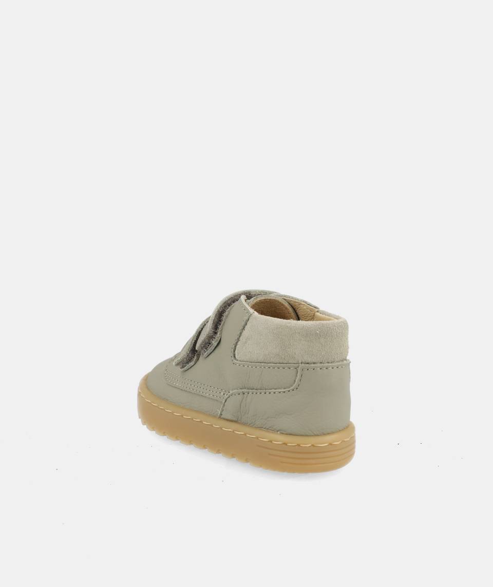 Botas que respetan los pies de los niños - Blanditos Verde Lima