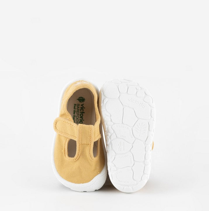 Sandalias de lona que respetan los pies de los niños - Victoria Trigo 