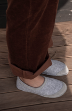 Zapatillas cómodas para pies de adulto en color gris - Omaking 