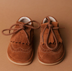 Ovejita que respeta los pies de los niños - Rooties Mémé Areia