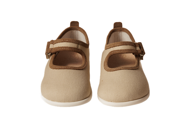 Ovejita que respeta los pies de los niños - Rooties PiuPiu Areia