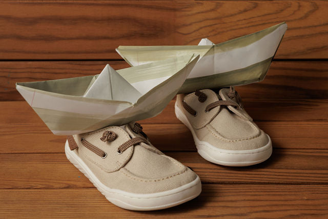 Ovejita que respeta los pies de los niños - Rooties PiuPiu Areia