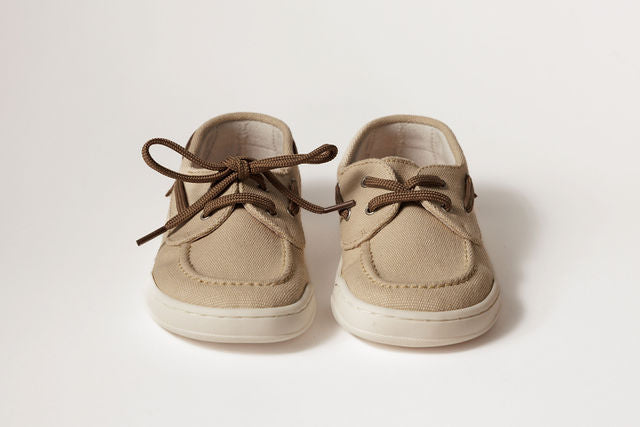 Ovejita que respeta los pies de los niños - Rooties PiuPiu Areia