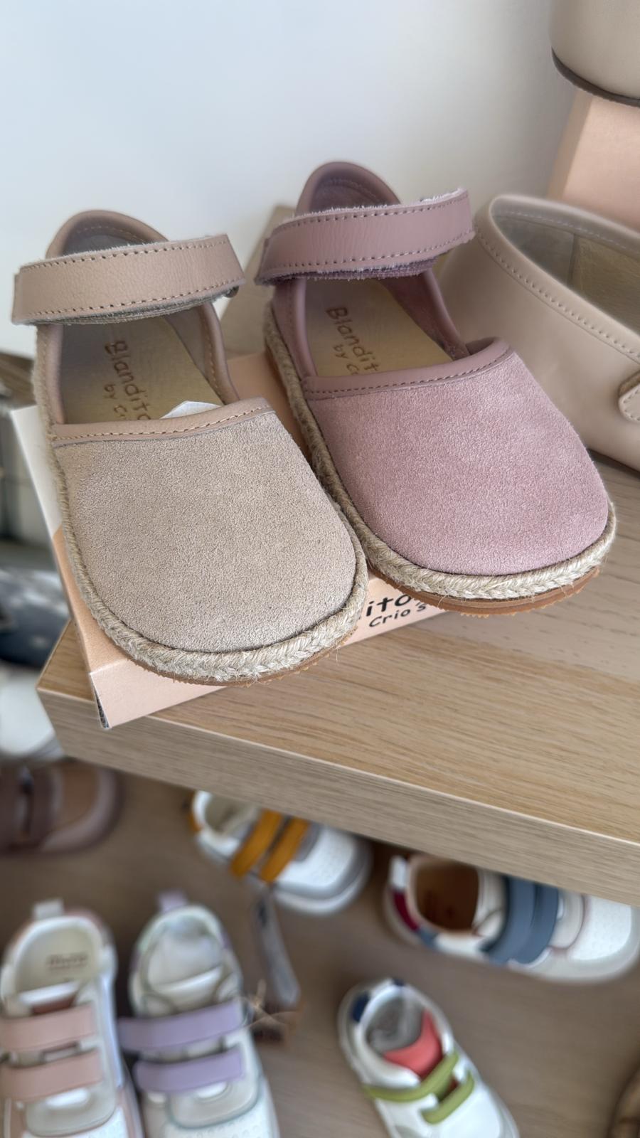 Sandalias que respetan los pies de los niños - Blanditos Costa Arena 