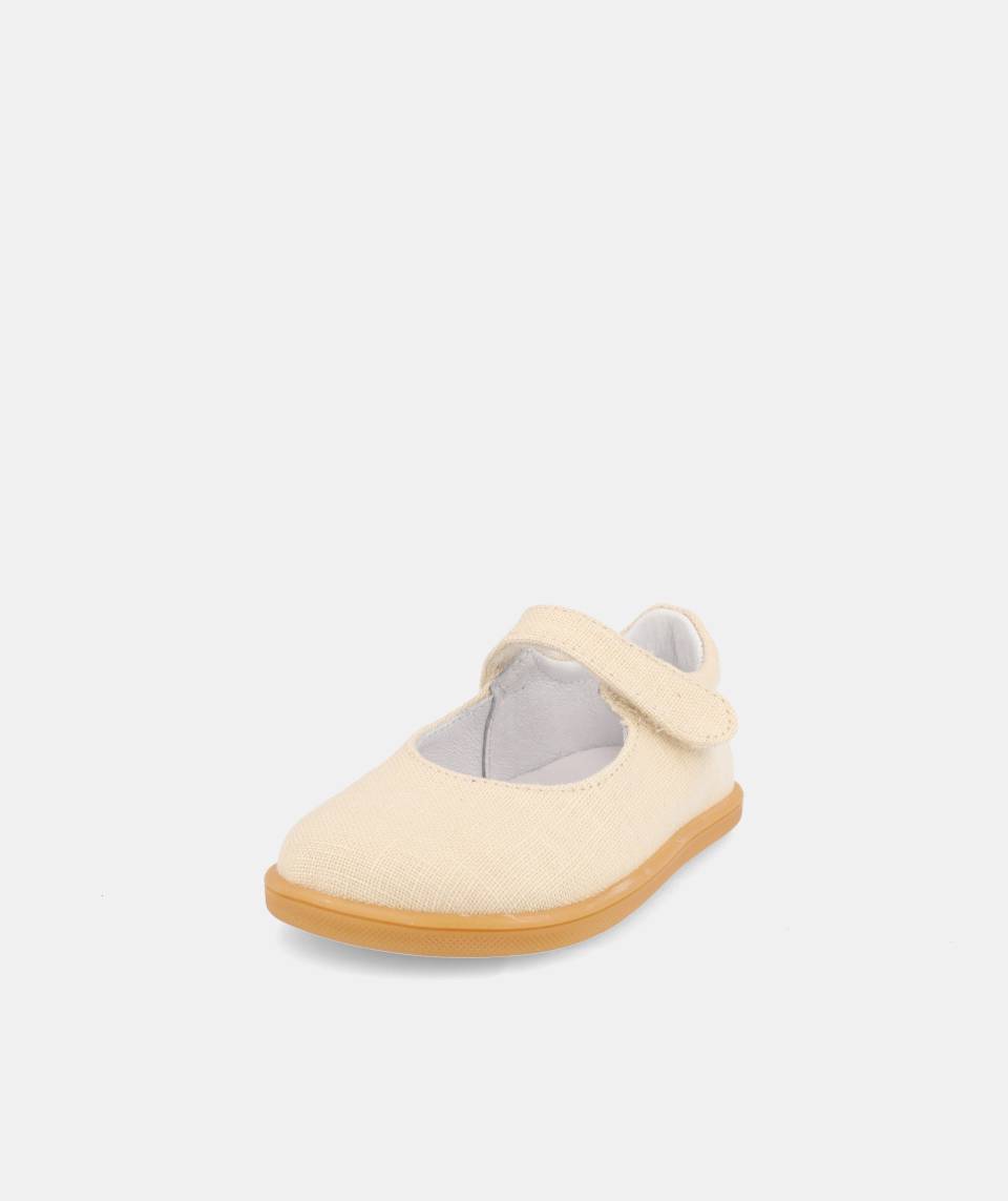 Sabrina respeta los pies de los niños - Blanditos Delhi Arena