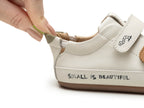 Zapatillas Tip Toey Joey para niños, aptas para los pies - Bossy Worm Tapioca &amp; Hay Slate Blue