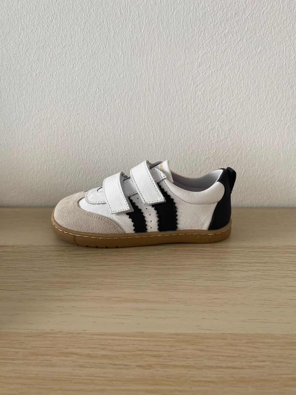 Zapatillas deportivas para niños - Blanditos Delfín Blanco 