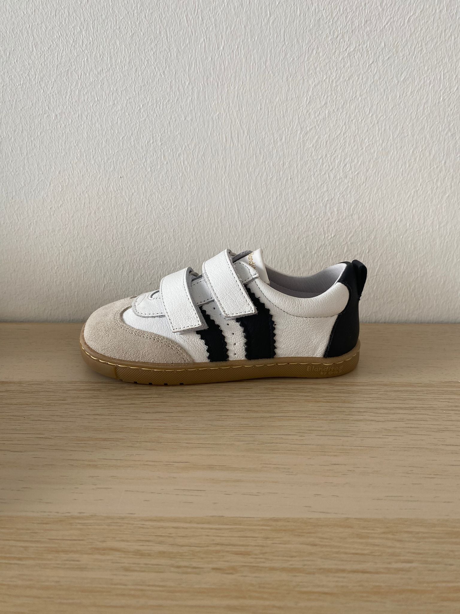 Zapatillas deportivas para niños - Blanditos Delfín Blanco 