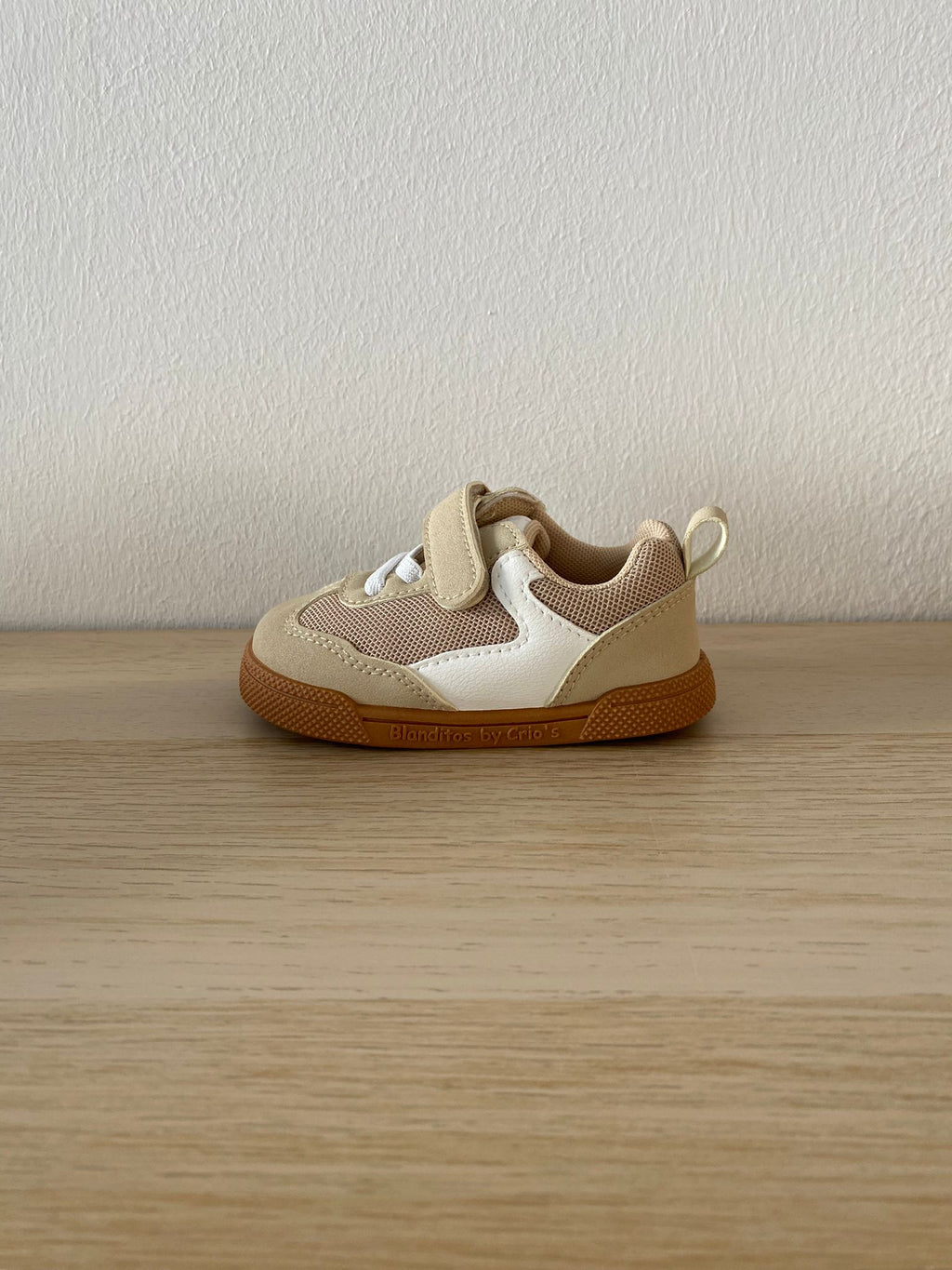 Zapatillas deportivas que respetan los pies de los niños - Blanditos Flash Vegano Arena 