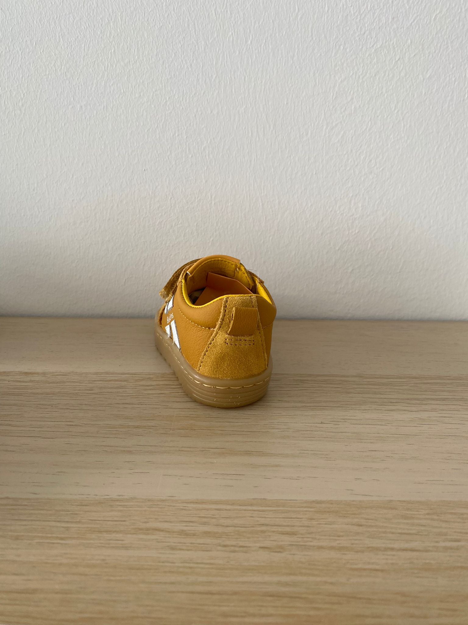 Zapatillas deportivas que respetan los pies de los niños - Blanditos Lisboa Ocre