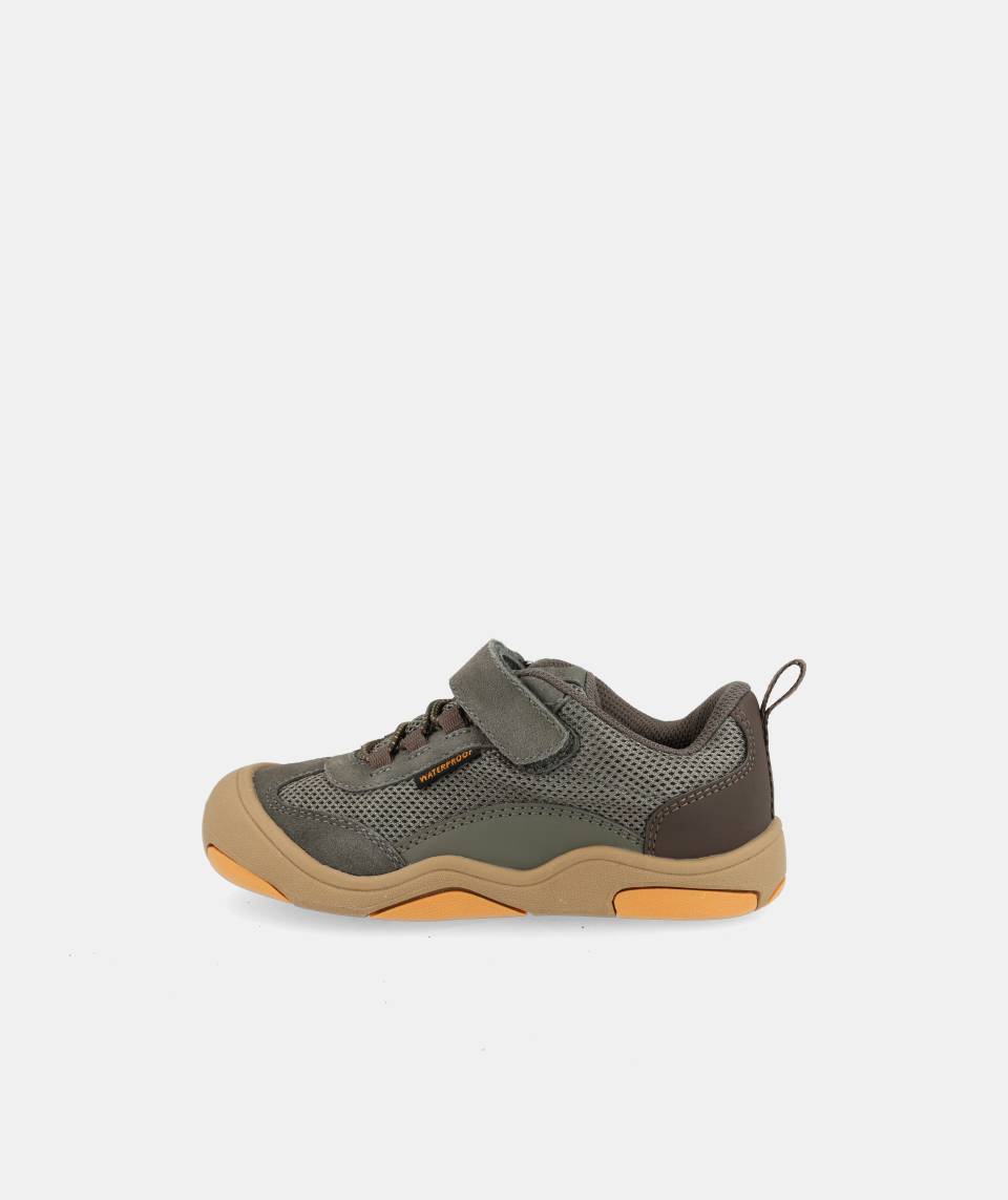 Zapatillas veganas impermeables Blanditos Apolo Green que respetan los pies de los niños 