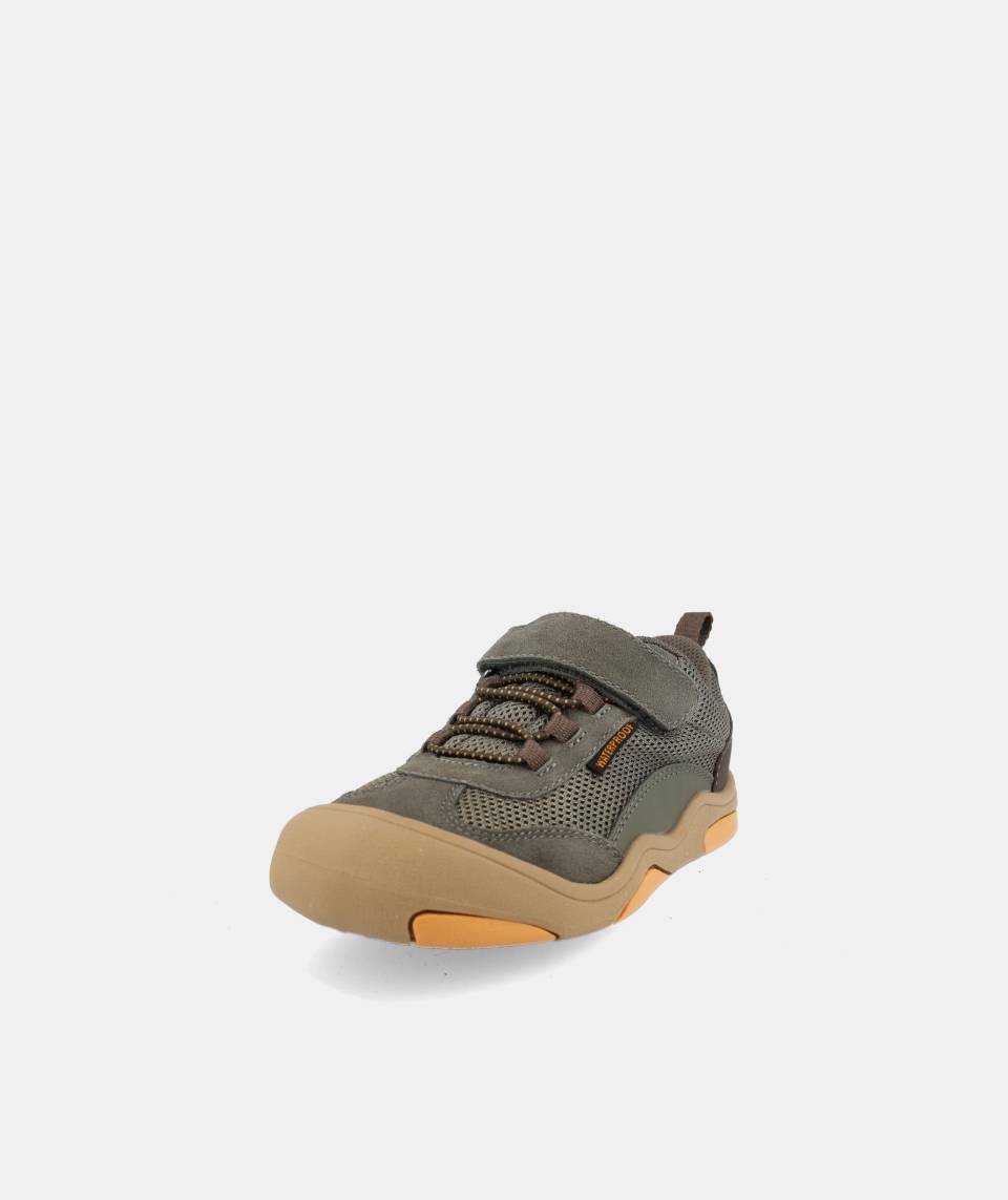 Zapatillas veganas impermeables Blanditos Apolo Green que respetan los pies de los niños 
