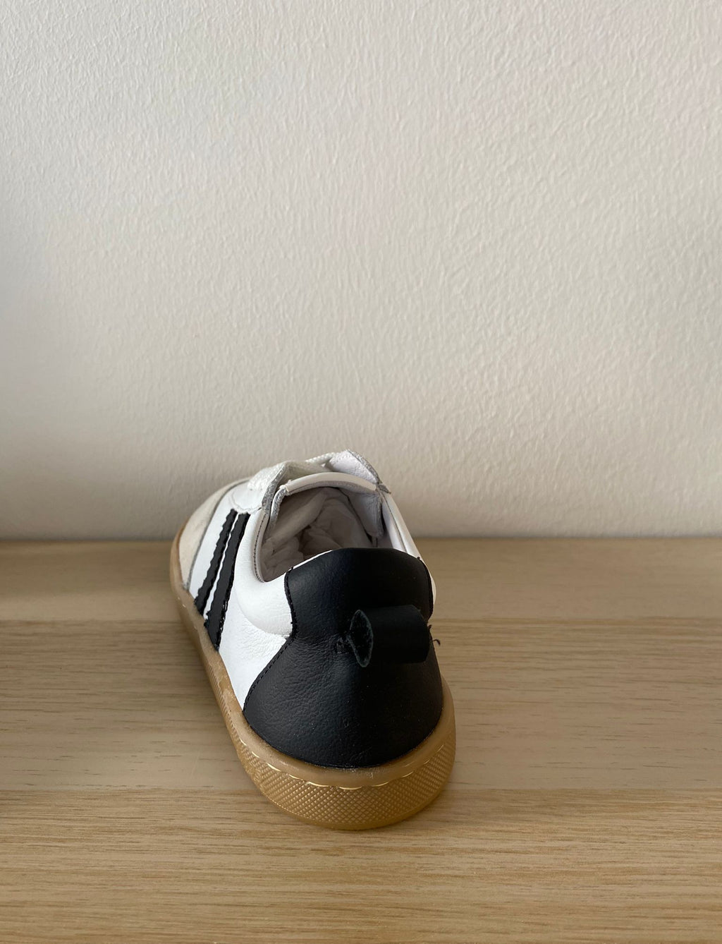 Zapatillas deportivas cómodas para los pies - Blanditos Delfín Blanco (Adulto) 