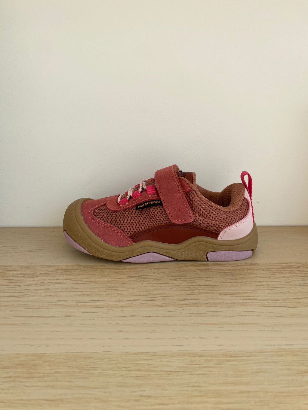 Zapatillas veganas impermeables que respetan los pies de los niños - Blanditos Apolo Rosa 