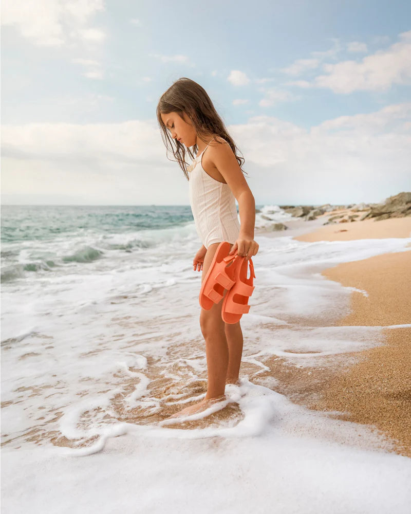 Muris Sandálias de Praia Barefoot Criança - Muris Aruba Junior muris_product_aruba_mini_tile_lifestyle_1